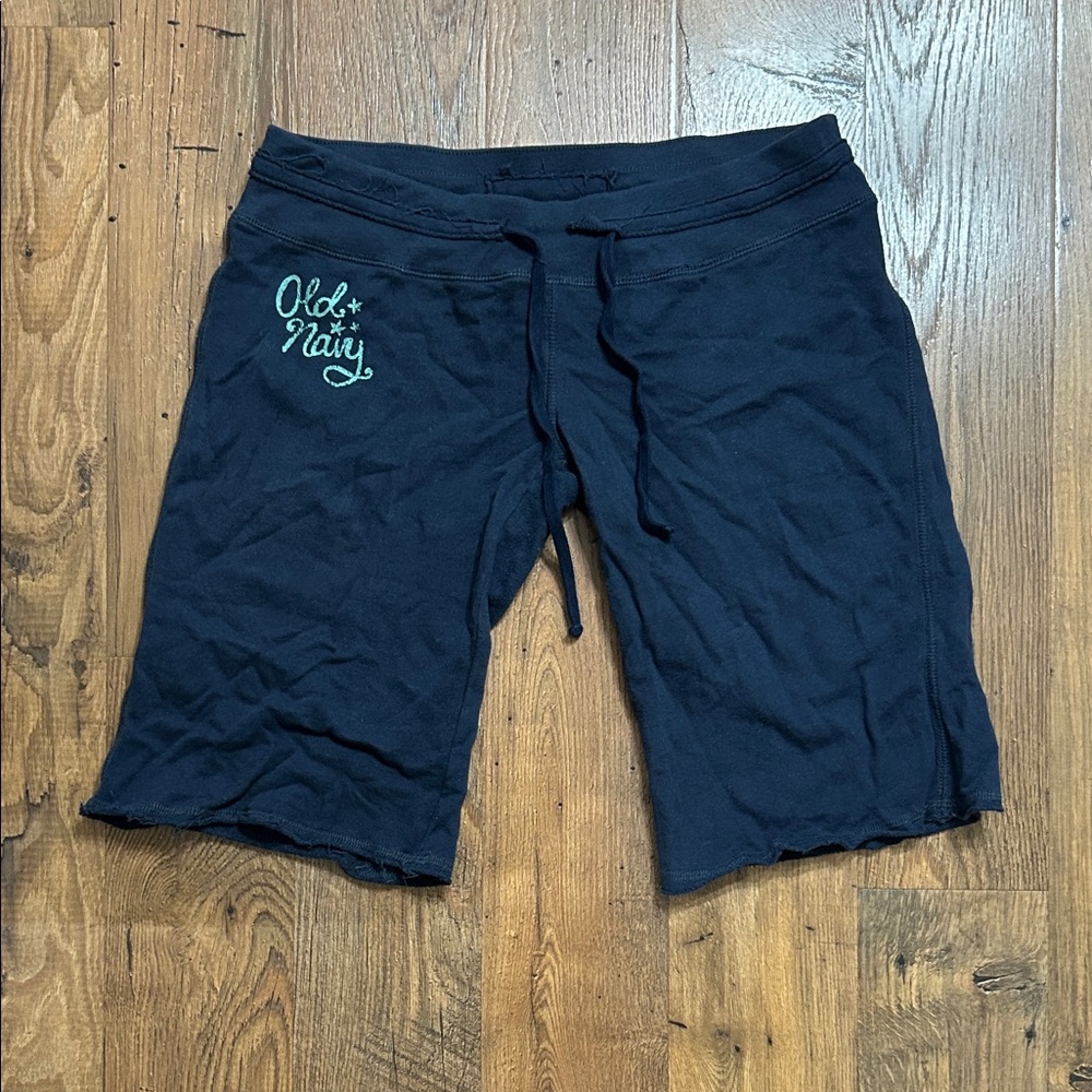 Old Navy drawstring Bermuda shorts